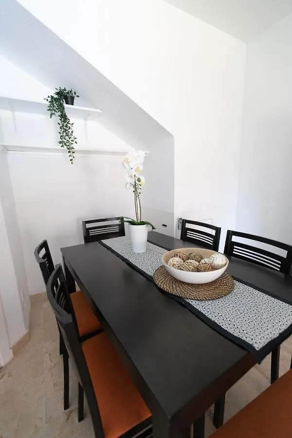 Apartamento Duplex con piscina a 300 metros de la playa San Luis de Sabinillas